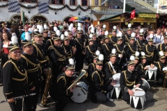 Monaco di Baviera: sfilata inaugurazione Oktobergest 2014